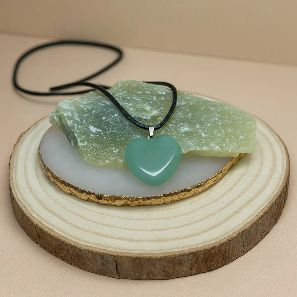 Collar Corazón de Aventurina Verde Natural para Prosperidad y Buena Suert