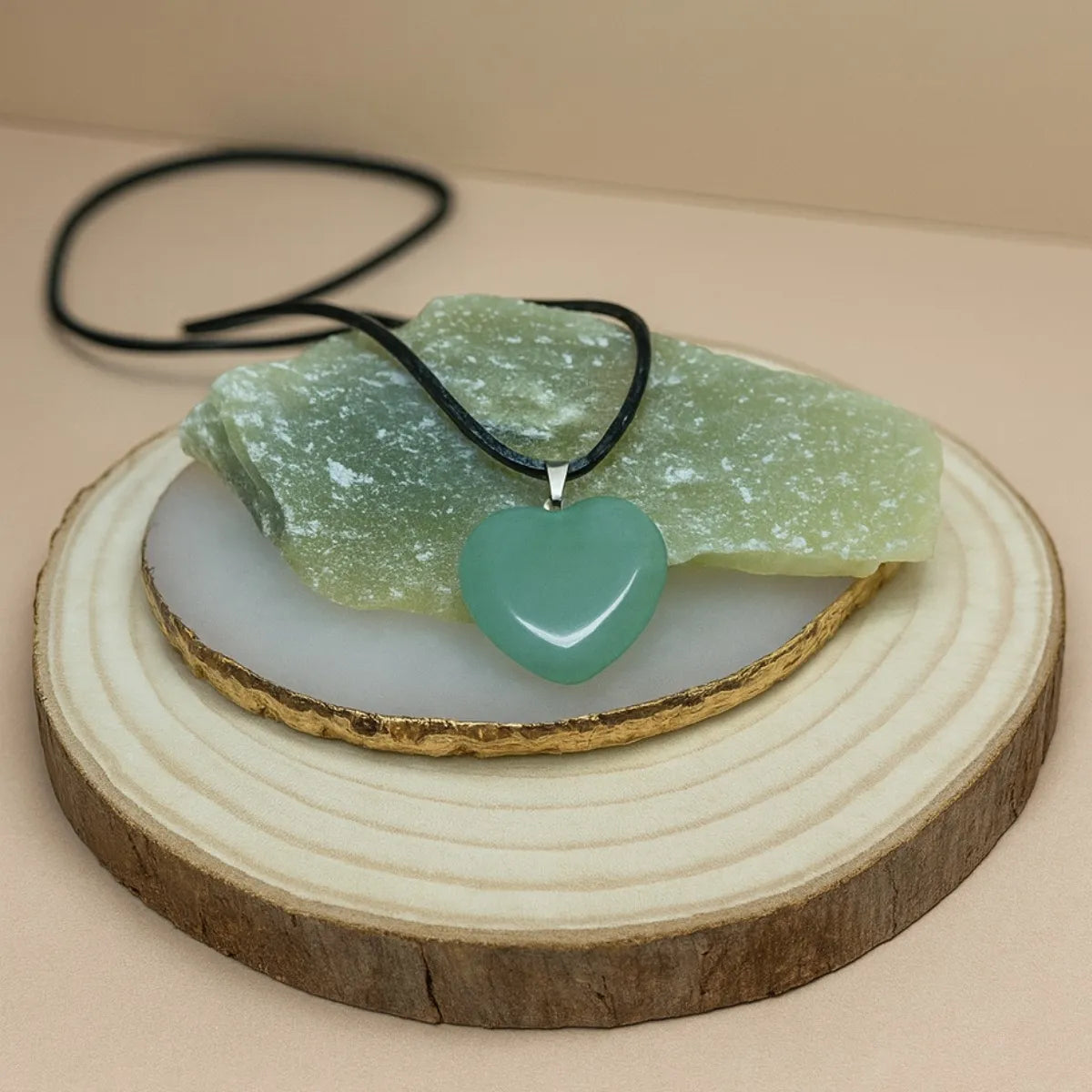 Collar Corazón de Aventurina Verde Natural para Prosperidad y Buena Suert