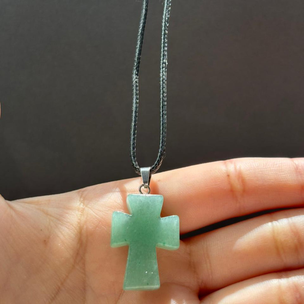 Collar Cruz de Aventurina Verde Natural para Salud y Bienestar