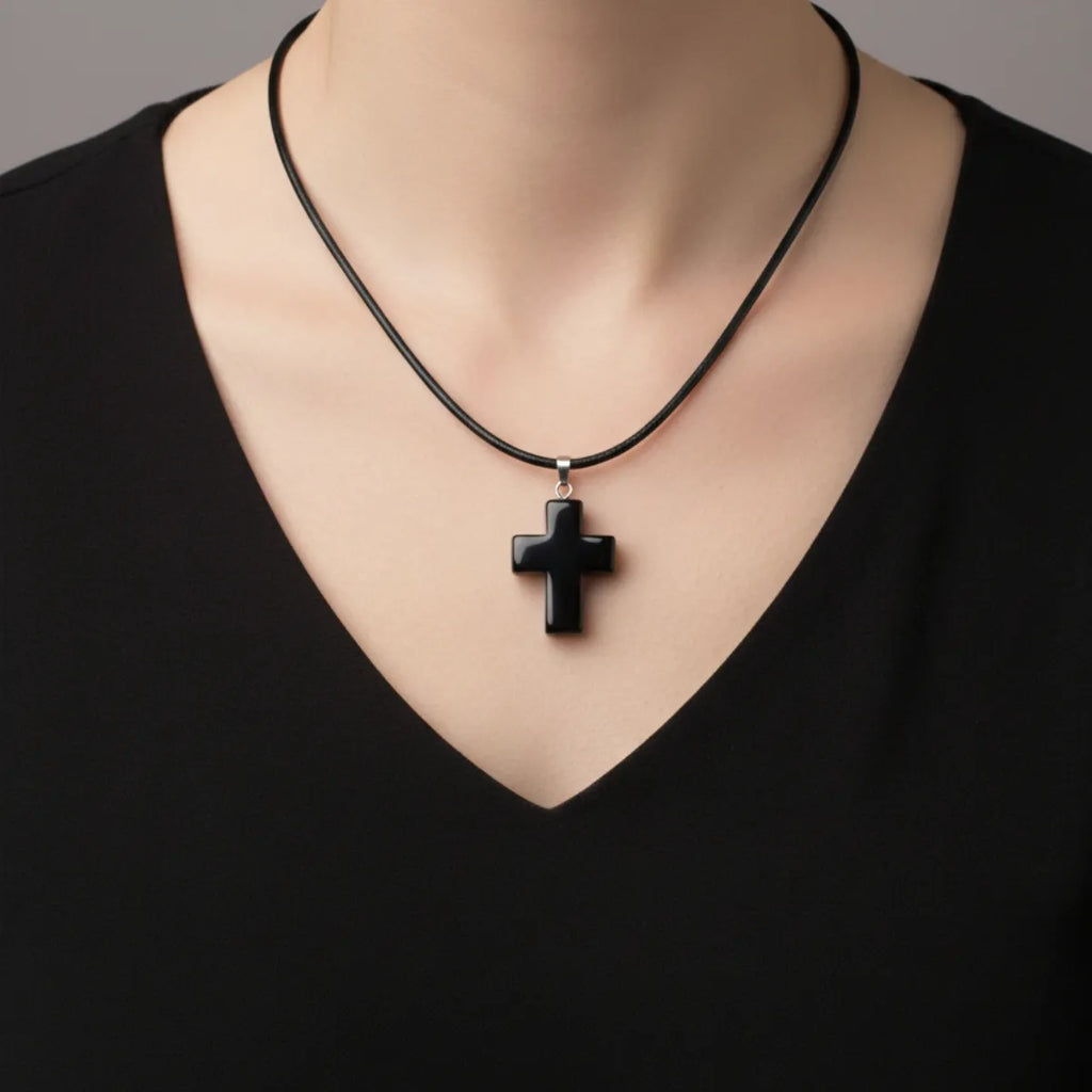 Collar Cruz de Ónix Negro Natural para Protección y Fuerza