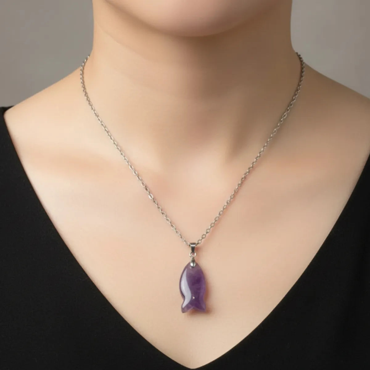 Collar Pez De Amatista Piedra Natural Con Acero Inoxidable