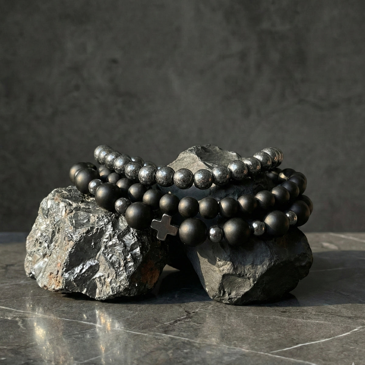 Set 3 Pulseras Hombre Ónix Mate y Hematita para Protección y Fuerza 
