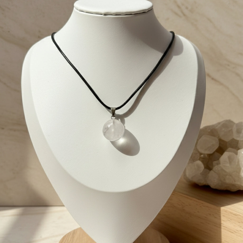 Collar de Cuarzo Cristal Cuero PU