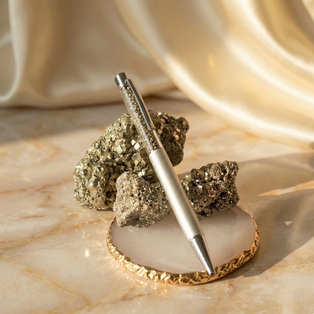 Lápiz con cristal de Pirita – Abundancia
