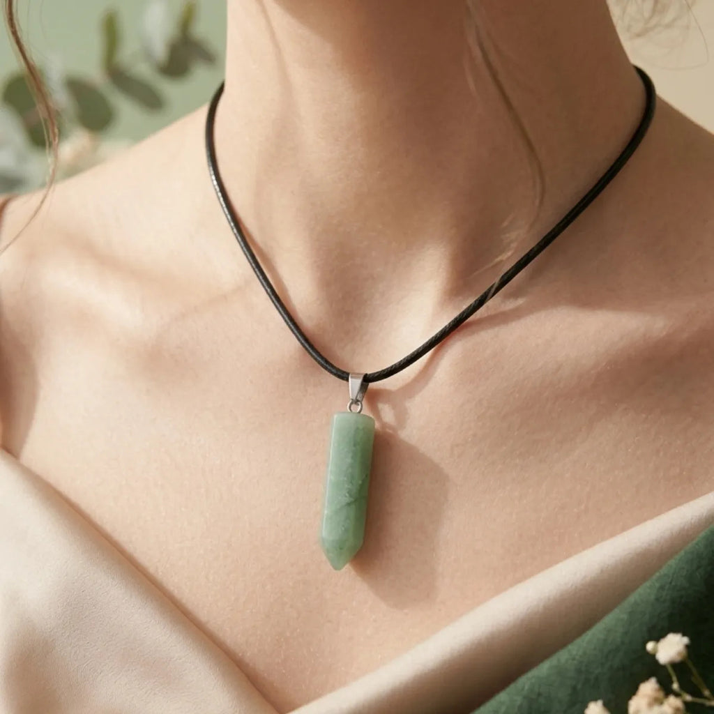 Collar Punta de Aventurina Cuero PU