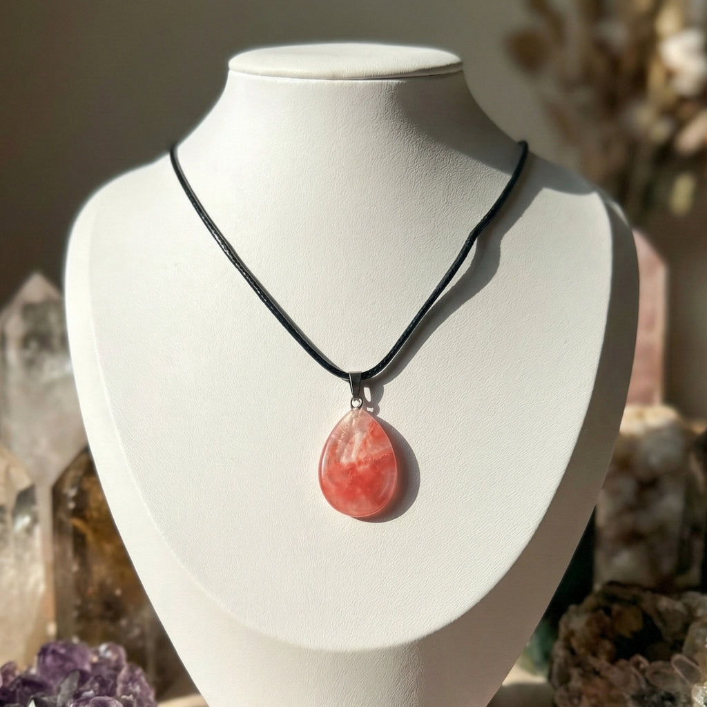 Collar de Cuarzo Cherry Gota – Energía y Amor