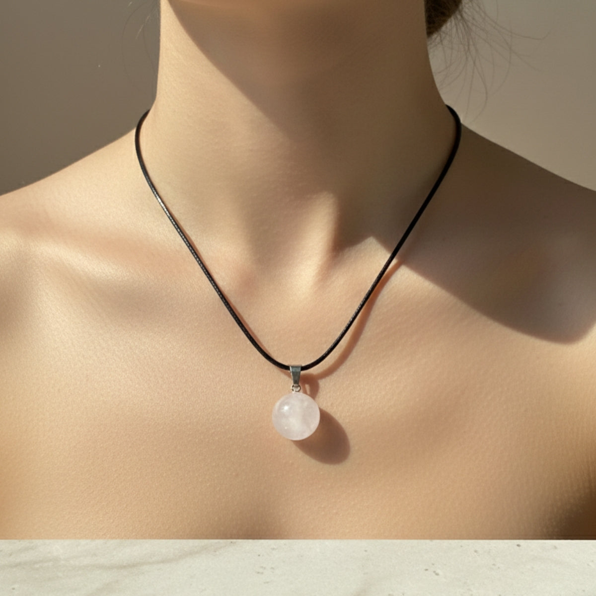 Collar de Cuarzo Cristal Cuero PU