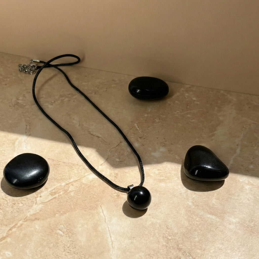 Collar de Ónix Cuero PU – Protección y Fuerza