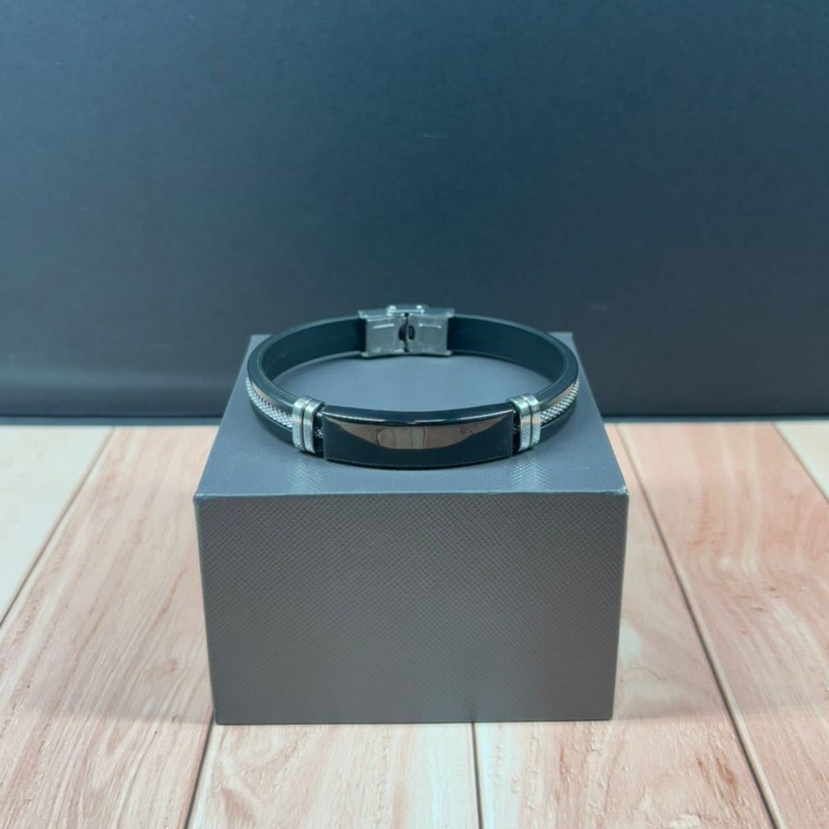 Pulsera Cuero Y Acero Inoxidable Elegante Hombre 7 Mundos