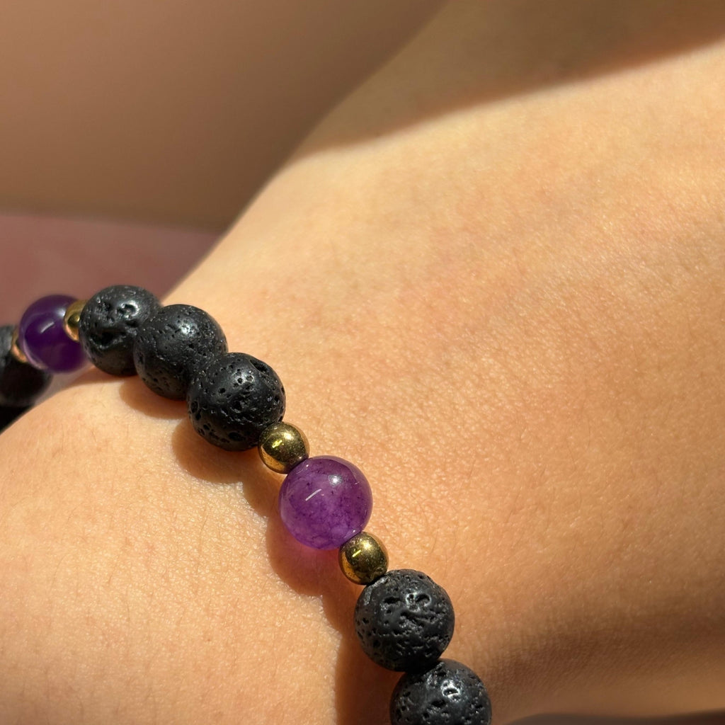 Pulsera de Lava Volcánica, Hematita y Amatista