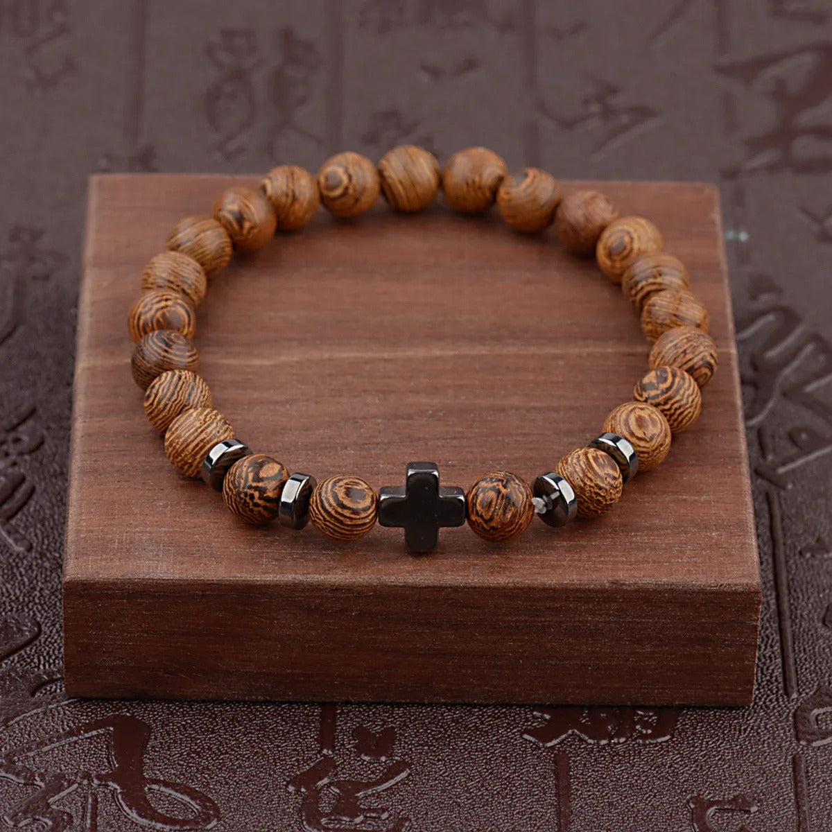 Pulsera Madera Natural Y Hematita Cruz Negra 8 Mm Hombre
