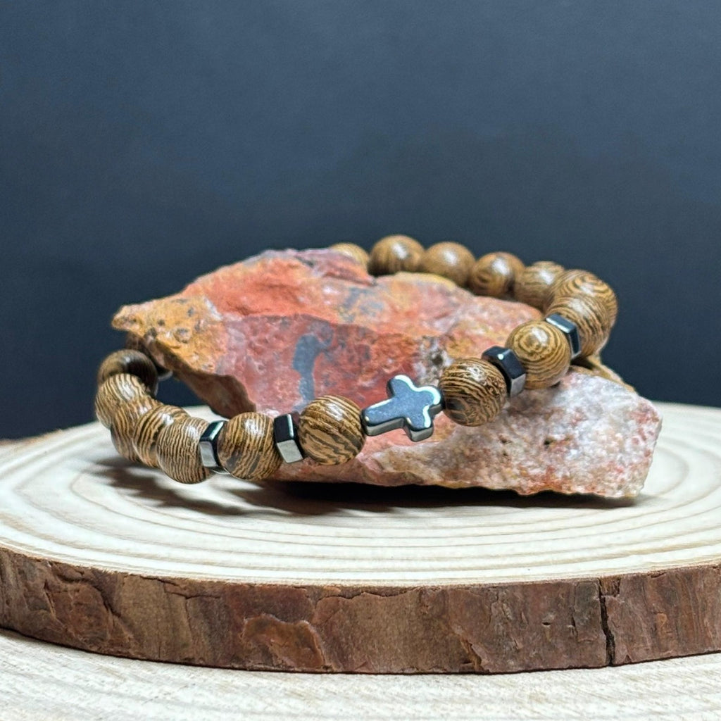Pulsera Madera Natural Y Hematita Cruz Negra 8 Mm Hombre